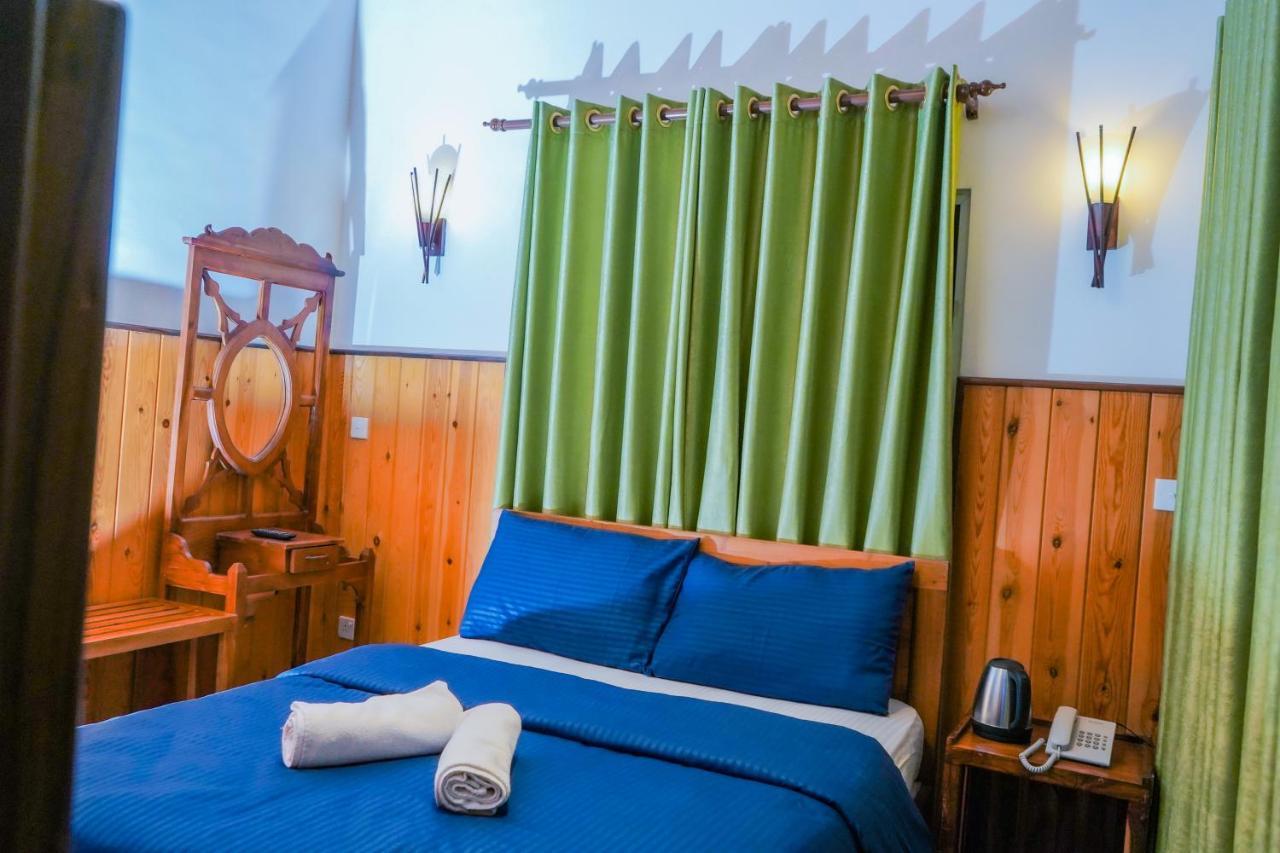 Blue Moon Residency Ξενοδοχείο Νουβάρα Ελίγια Εξωτερικό φωτογραφία