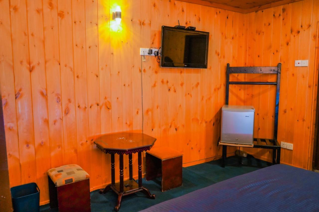 Blue Moon Residency Ξενοδοχείο Νουβάρα Ελίγια Εξωτερικό φωτογραφία