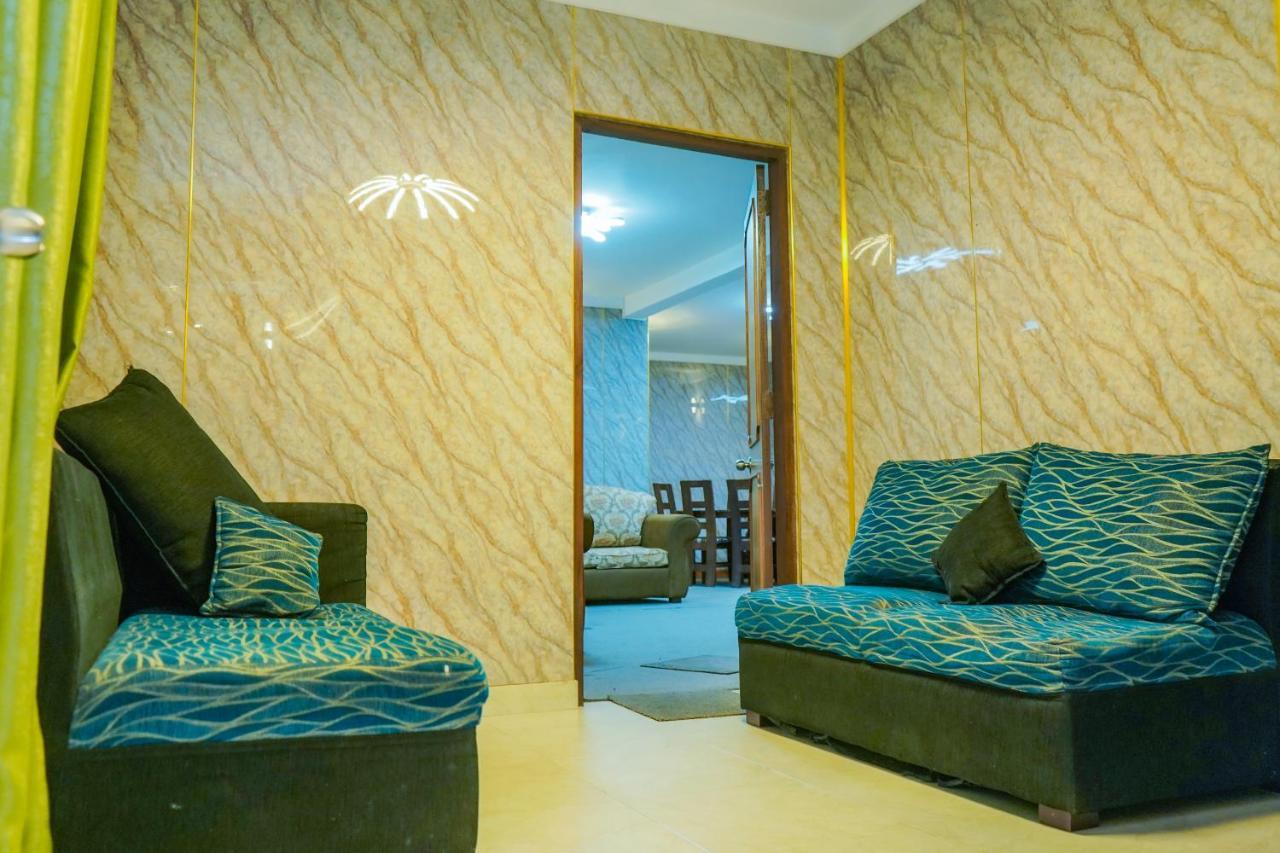 Blue Moon Residency Ξενοδοχείο Νουβάρα Ελίγια Εξωτερικό φωτογραφία