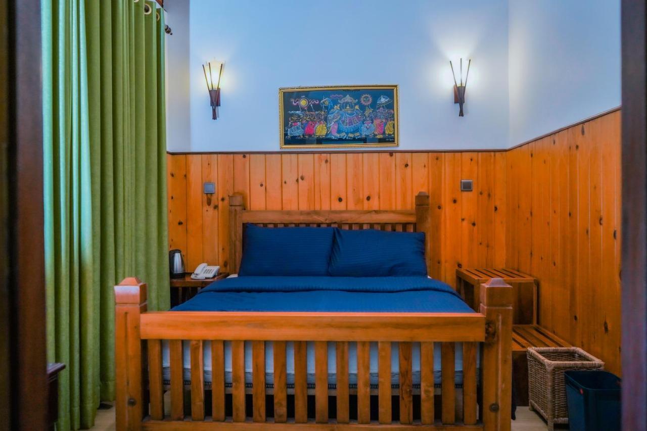 Blue Moon Residency Ξενοδοχείο Νουβάρα Ελίγια Εξωτερικό φωτογραφία